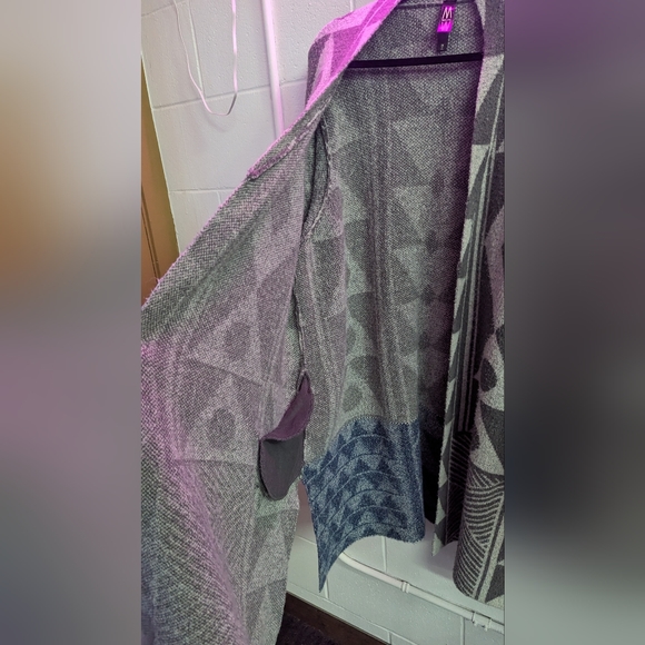 Beautiful Thick cardigan - Size 3X - Picture 3 of 12